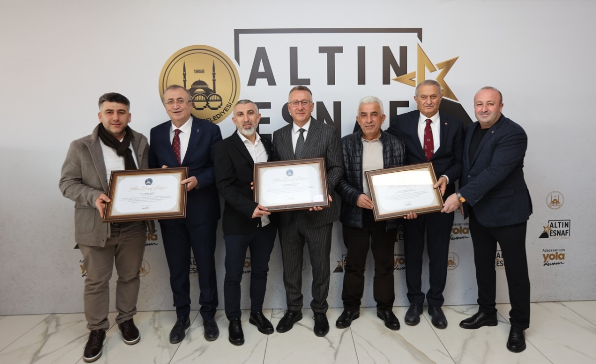 ALTIN ESNAFLAR SAKARYA ADAPAZARI'NDA BELGELERİNİ ALDI