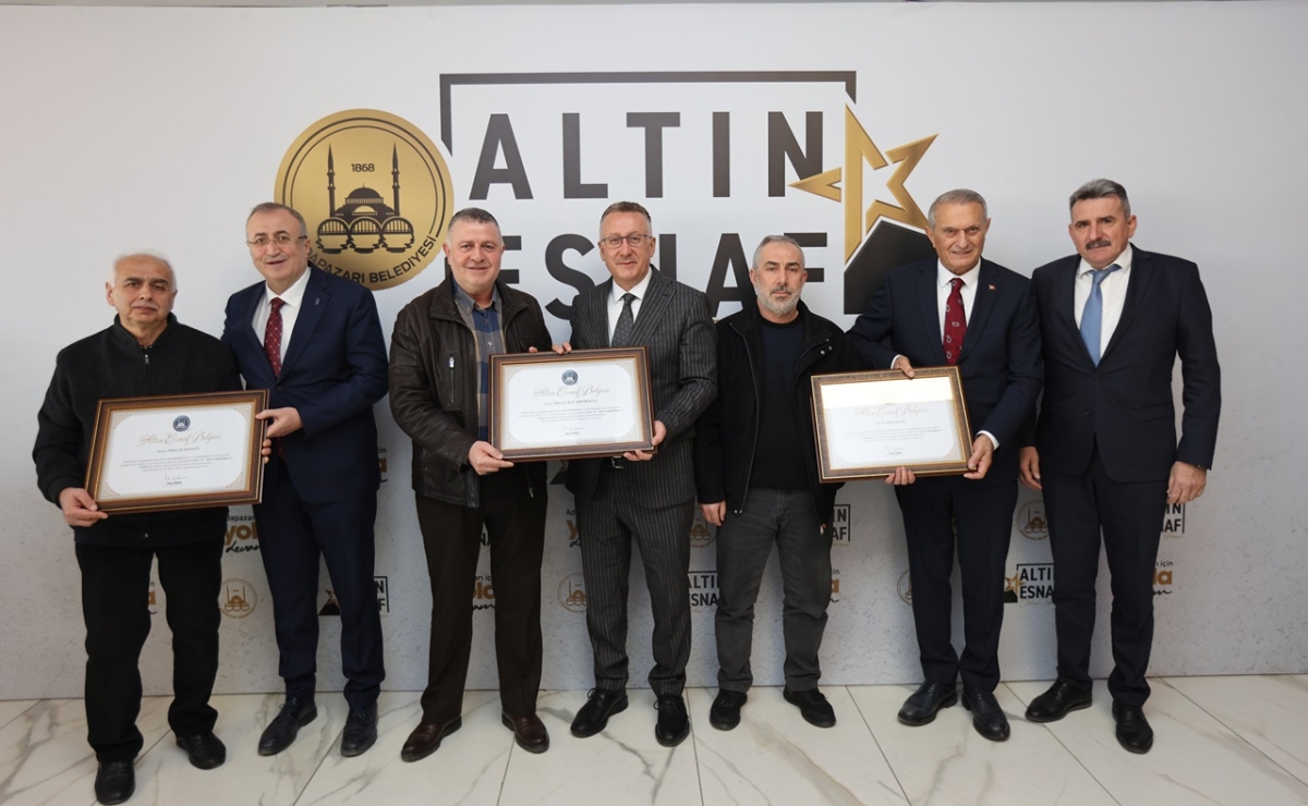 ALTIN ESNAFLAR SAKARYA ADAPAZARI'NDA BELGELERİNİ ALDI