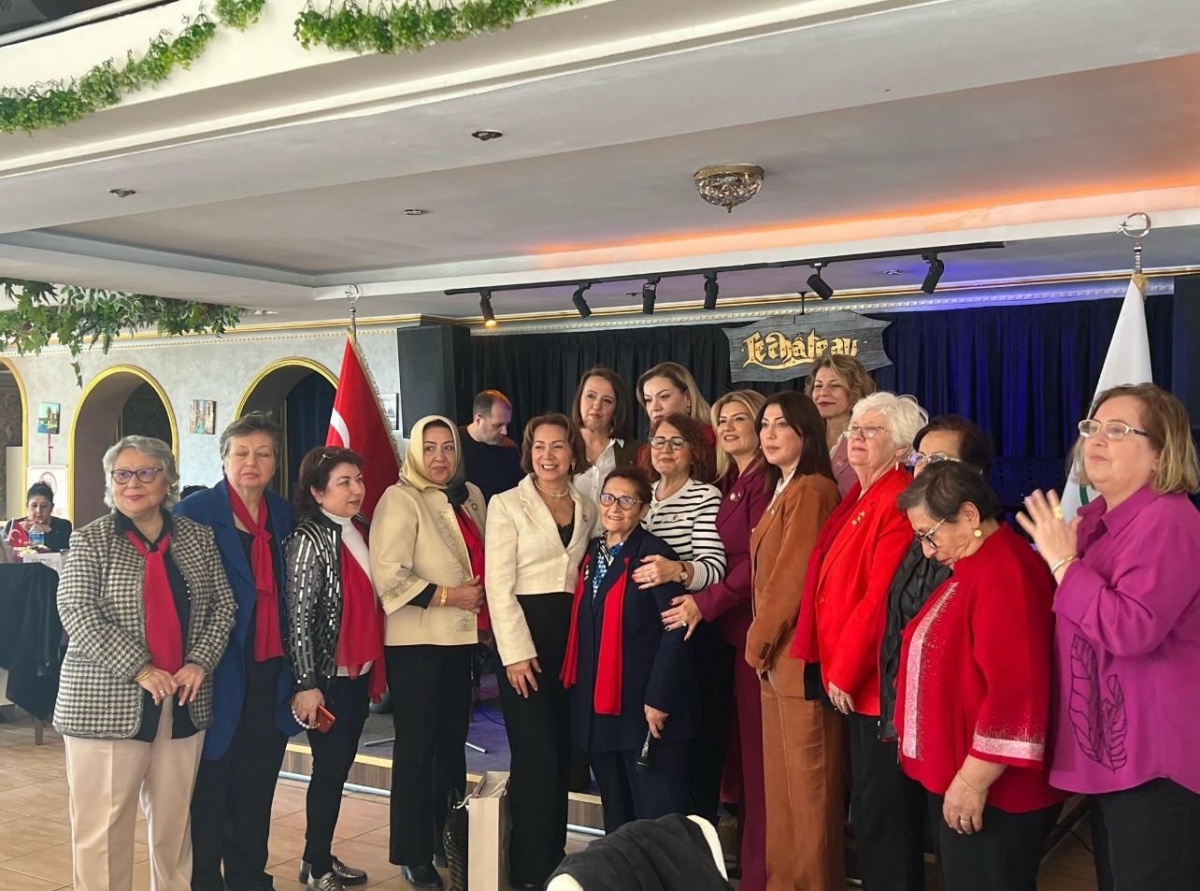 Türk Anneler Derneği Küçükçekmece Şubesi 5.Yılı'nı Çoşku ile Kutladı... GÜNÜN FOTOĞRAFLARI