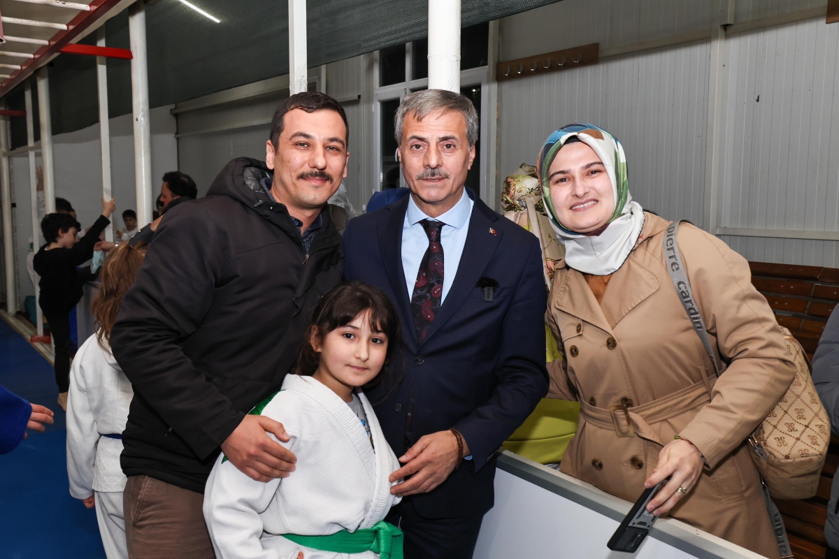 Yusuf Alemdar’dan minik judoculara özel ilgi; “Her ilçede yeni spor tesisleri inşa edeceğiz” İŞTE O KARELER