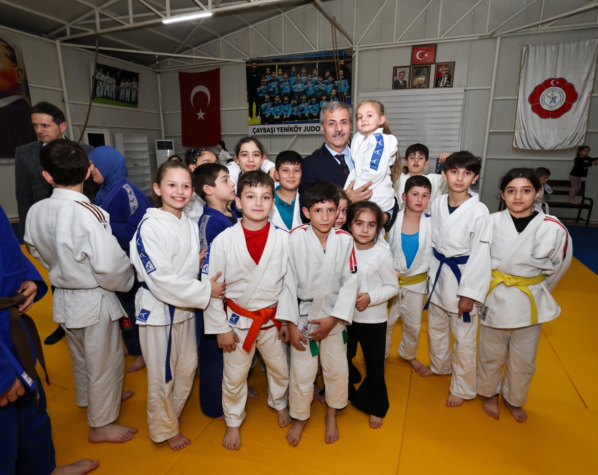 Yusuf Alemdar’dan minik judoculara özel ilgi;  “Her ilçede yeni spor tesisleri inşa edeceğiz” İŞTE O KARELER