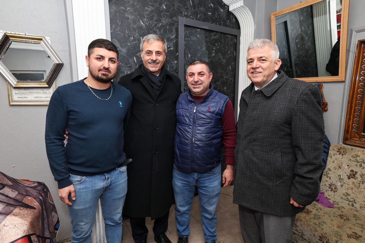 Yusuf Alemdar Erenler’de coşkuyla karşılandı; “16 ilçede 672 mahallemize en iyi hizmeti sunmak için hazırız” GÜNÜN FOTOĞRAFLARI
