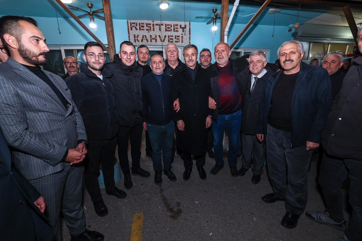 Yusuf Alemdar Erenler’de coşkuyla karşılandı; “16 ilçede 672 mahallemize en iyi hizmeti sunmak için hazırız” GÜNÜN FOTOĞRAFLARI