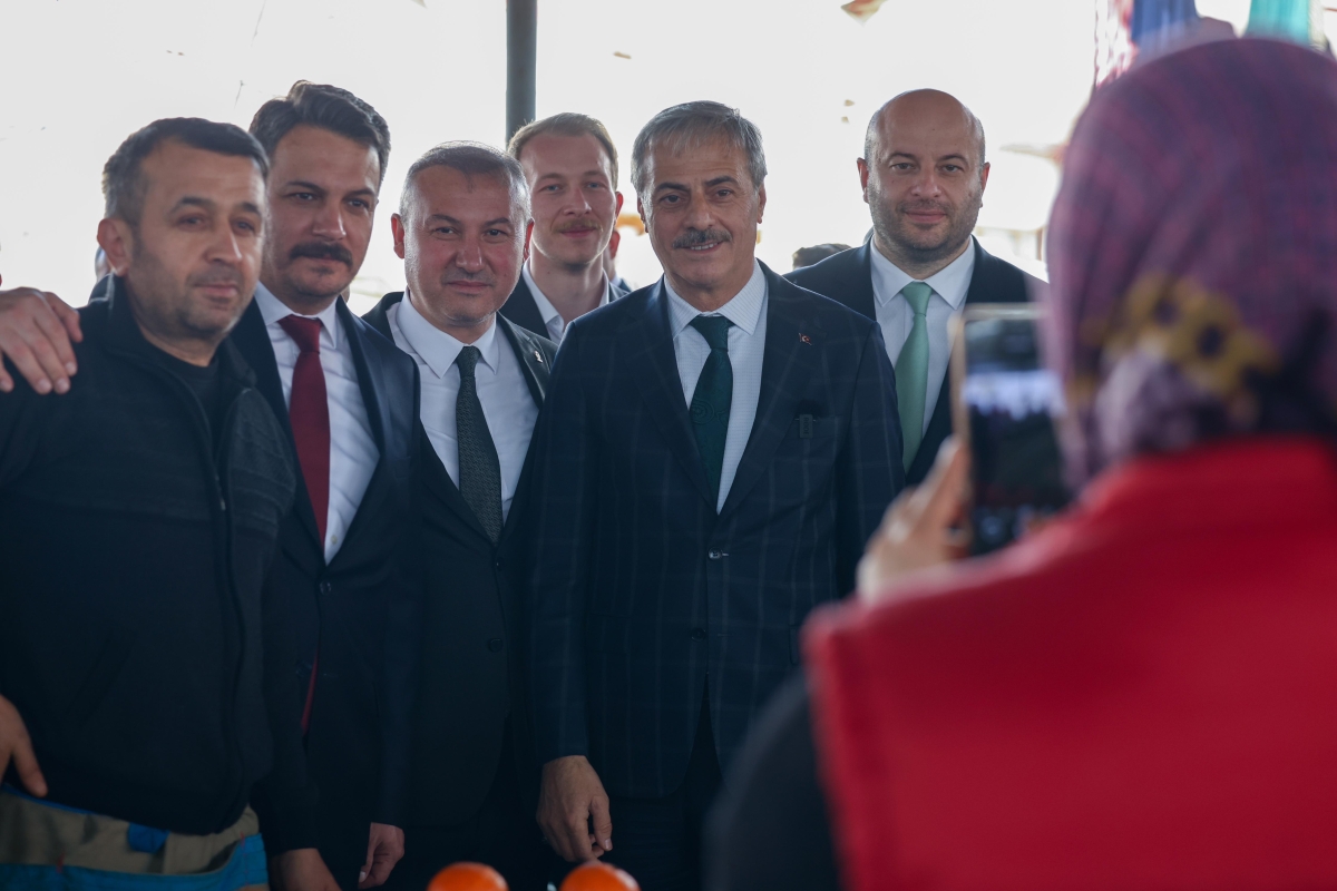 Sakarya Büyükşehir Belediye Başkan Adayı Yusuf Alemdar “Taraklı yeni dönemde nice eser ve hizmetle buluşacak” GÜNÜN FOTOĞIRAFLARI