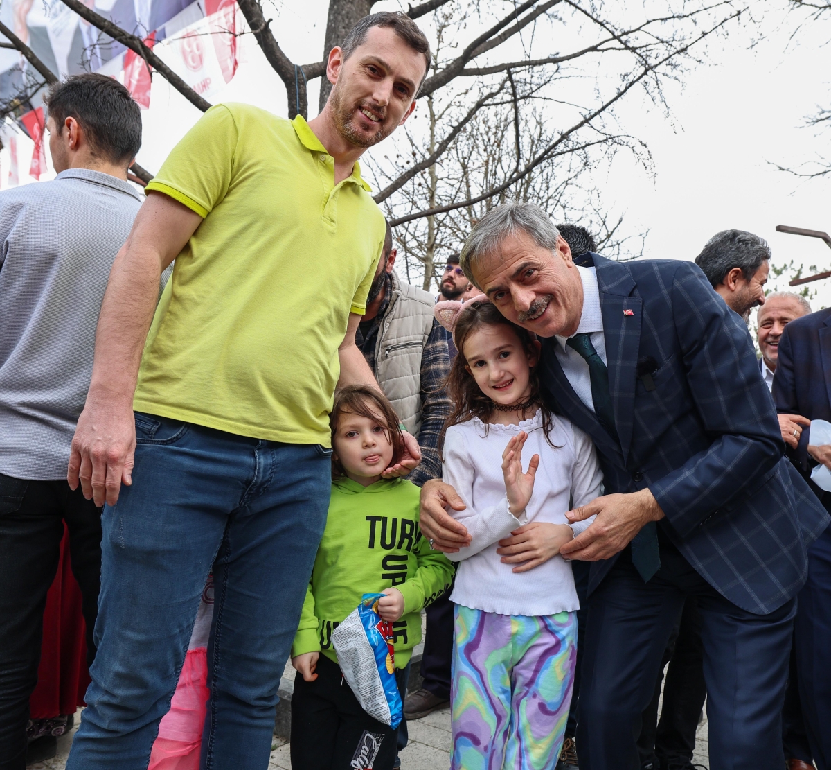 Sakarya Büyükşehir Belediye Başkan Adayı Yusuf Alemdar “Taraklı yeni dönemde nice eser ve hizmetle buluşacak” GÜNÜN FOTOĞIRAFLARI