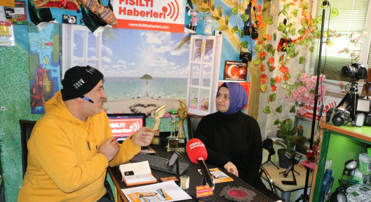 Sakarya İli Adapazarı İlçesine Bağlı, Tabakhane Mahallesi Muhtar Adayı Sevgi Arabacı 'İşimiz Hizmet Gücümüz Millet' Sloganı İle Yola Çıktı.. Arabacı https://www.fisiltihaberleri.com 'da
