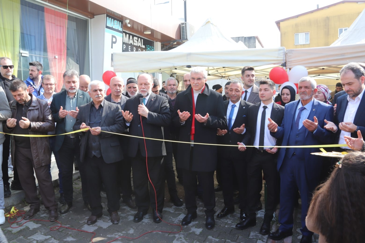 Yaklaşık 5 aydır hizmette olan, Anıl Demir ve Abdullah Atmaca’ Demir & Atmaca Hukuk Bürosu’nun Görkemli Açılışı ( GÜNÜN ÖZEL FOTOĞRAFLARI )