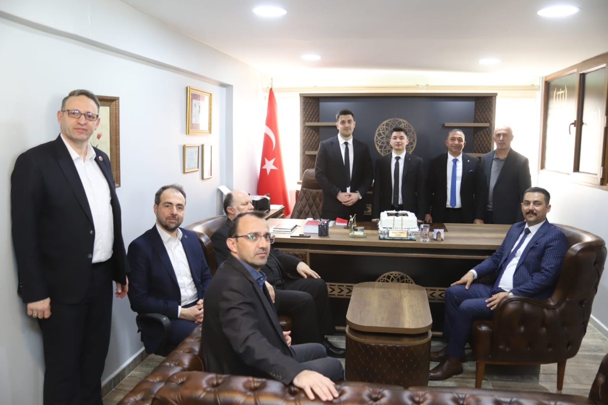 Yaklaşık 5 aydır hizmette olan, Anıl Demir ve Abdullah Atmaca’ Demir & Atmaca Hukuk Bürosu’nun Görkemli Açılışı ( GÜNÜN ÖZEL FOTOĞRAFLARI )