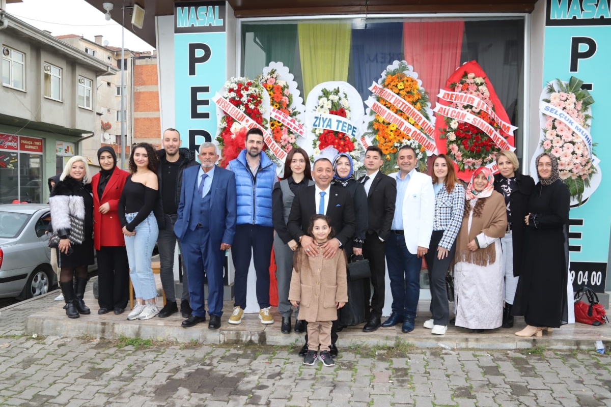 Yaklaşık 5 aydır hizmette olan, Anıl Demir ve Abdullah Atmaca’ Demir & Atmaca Hukuk Bürosu’nun Görkemli Açılışı ( GÜNÜN ÖZEL FOTOĞRAFLARI )