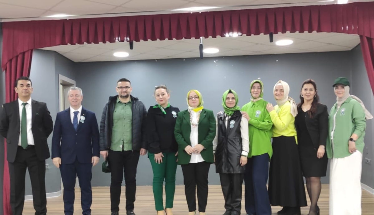 Yeşilay Haftası, Yunus Emre İlkokulu Tarafından Hazırlanan Programla Kutlandı. ( GÜNÜN ÖNE ÇIKAN FOTOĞRAFLARI )