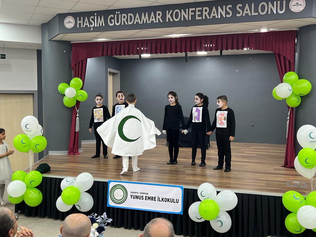 Yeşilay Haftası, Yunus Emre İlkokulu Tarafından Hazırlanan Programla Kutlandı. ( GÜNÜN ÖNE ÇIKAN FOTOĞRAFLARI )