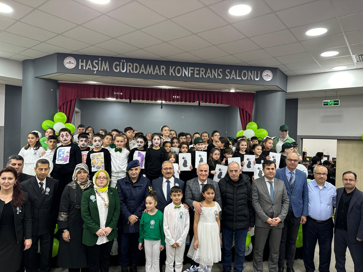 Yeşilay Haftası, Yunus Emre İlkokulu Tarafından Hazırlanan Programla Kutlandı. ( GÜNÜN ÖNE ÇIKAN FOTOĞRAFLARI )