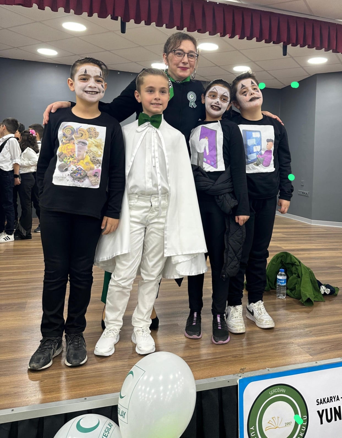 Yeşilay Haftası, Yunus Emre İlkokulu Tarafından Hazırlanan Programla Kutlandı. ( GÜNÜN ÖNE ÇIKAN FOTOĞRAFLARI )