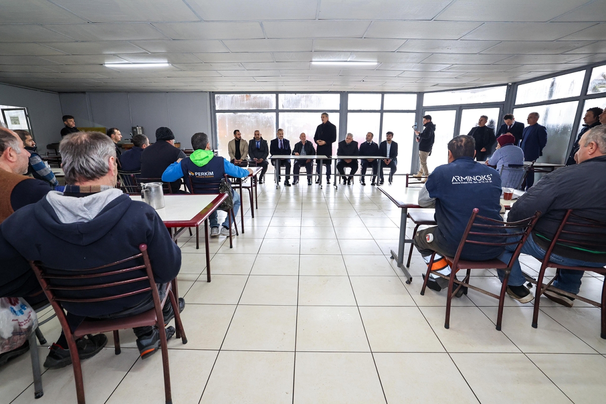Sakarya Büyükşehir Belediye Başkan Adayı Yusuf Alemdar “Tüm enerji ve düşüncemizi Sakarya’nın önündeki güzel günlere yönelttik” ( GÜNÜN ÖNE ÇIKAN FOTOĞRAFLARI )