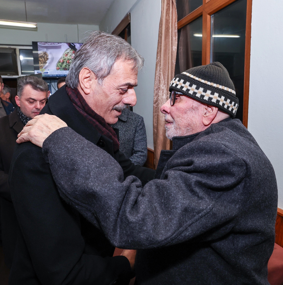 AK PARTİ SBB Başkan Adayı Yusuf Alemdar, Karasu’da vatandaşlarla bir araya geldi ( GÜNÜN ÖNE ÇIKAN HABERLERİ )