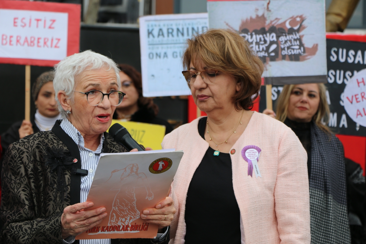  (TKB) Türk Kadınlar Birliği Sakarya Şubesi 8 Mart Dünya Kadınlar Gününü Kutladı ( GÜNE DAMGA VURAN FOTOĞRAFLAR )