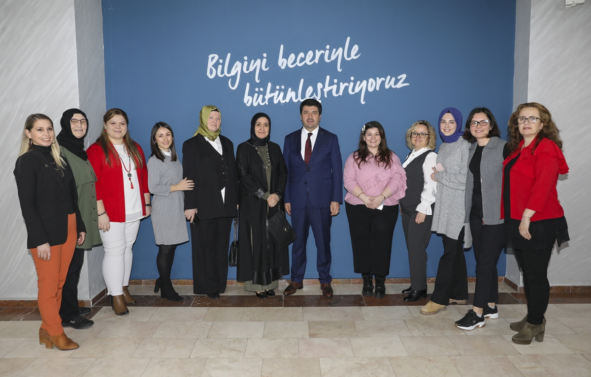SUBÜ’deki Kadınlar Günü etkinliğinde Zulme uğrayan kadınlara dikkat çekildi ( İŞTE O ANLARA AİT KARELER )