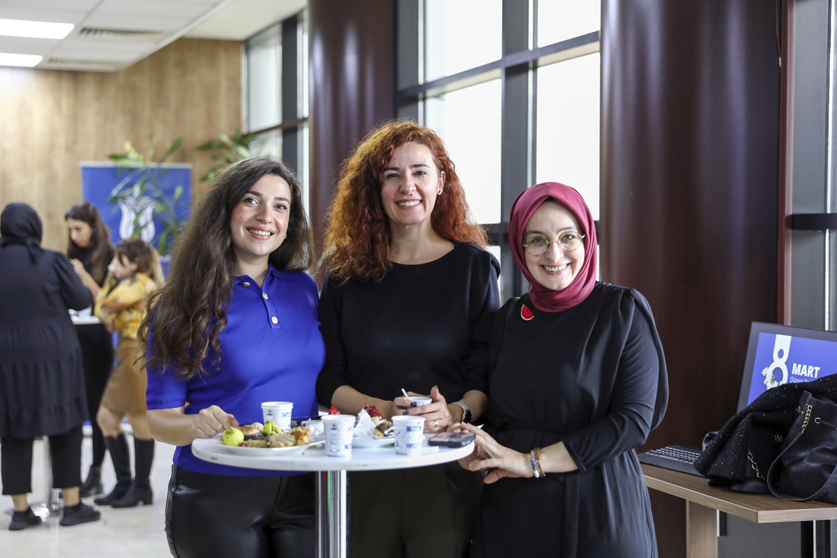 SUBÜ’deki Kadınlar Günü etkinliğinde Zulme uğrayan kadınlara dikkat çekildi ( İŞTE O ANLARA AİT KARELER )