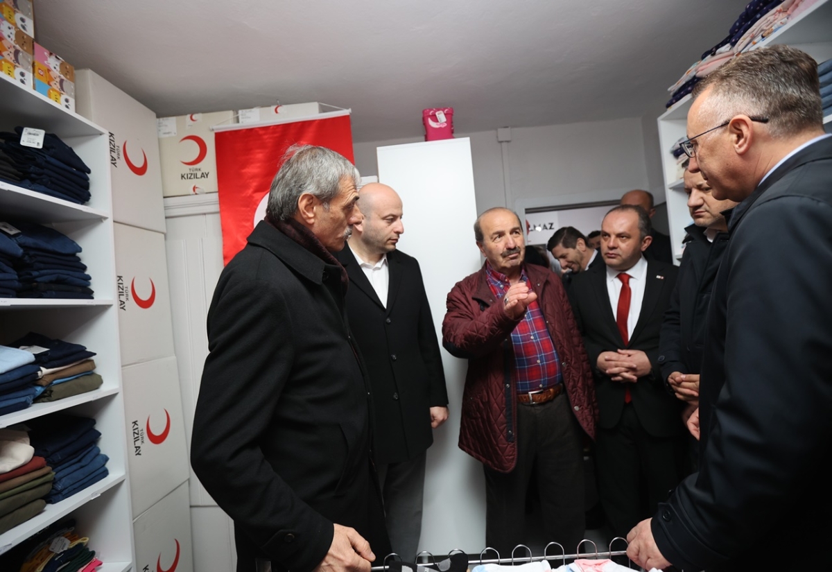 Adapazarı Sevgi Butiği Açıldı ( GÜNÜN ÖNE ÇIKAN FOTOĞRAFLARI )