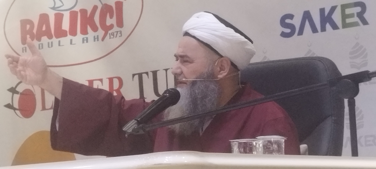 Sakarya'da Cübbeli Ahmet Mahmut Ünlü Hoca izdihamı yaşandı