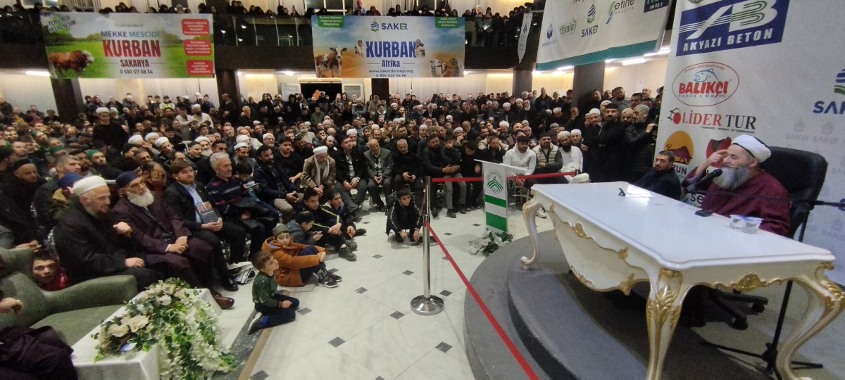 Sakarya'da Cübbeli Ahmet Mahmut Ünlü Hoca izdihamı yaşandı