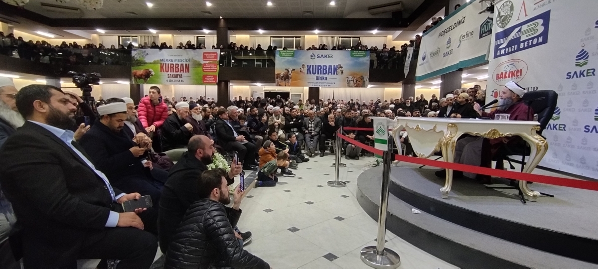 Sakarya'da Cübbeli Ahmet Mahmut Ünlü Hoca izdihamı yaşandı