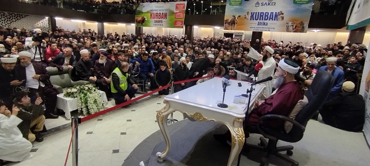 Sakarya'da Cübbeli Ahmet Mahmut Ünlü Hoca izdihamı yaşandı