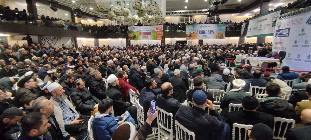Sakarya'da Cübbeli Ahmet Mahmut Ünlü Hoca izdihamı yaşandı
