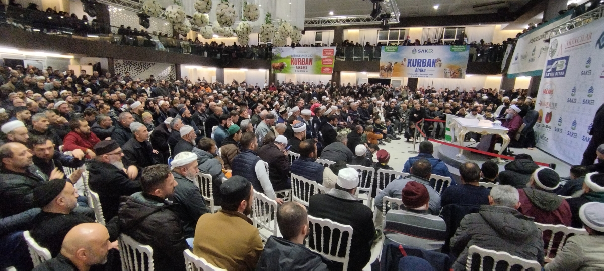 Sakarya'da Cübbeli Ahmet Mahmut Ünlü Hoca izdihamı yaşandı