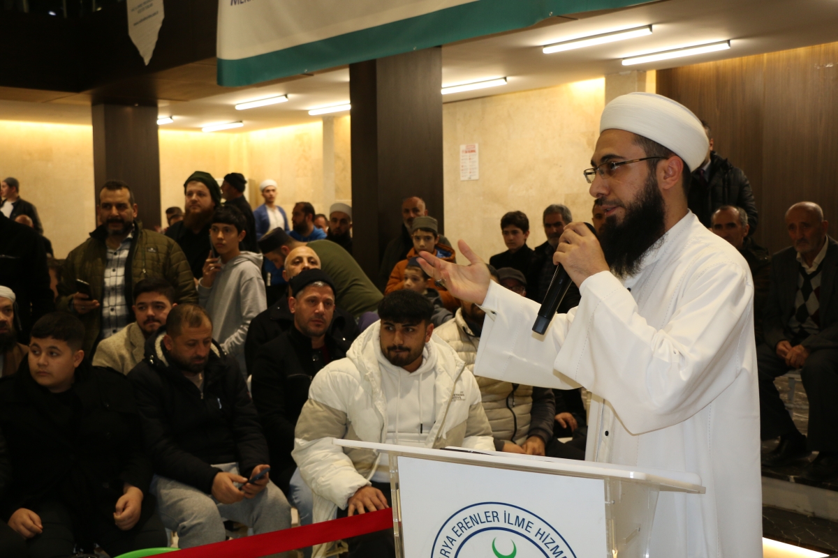 Sakarya'da Cübbeli Ahmet Mahmut Ünlü Hoca izdihamı yaşandı