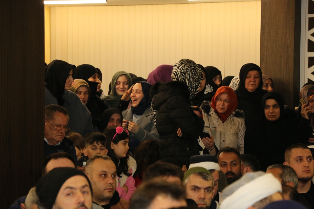 Sakarya'da Cübbeli Ahmet Mahmut Ünlü Hoca izdihamı yaşandı