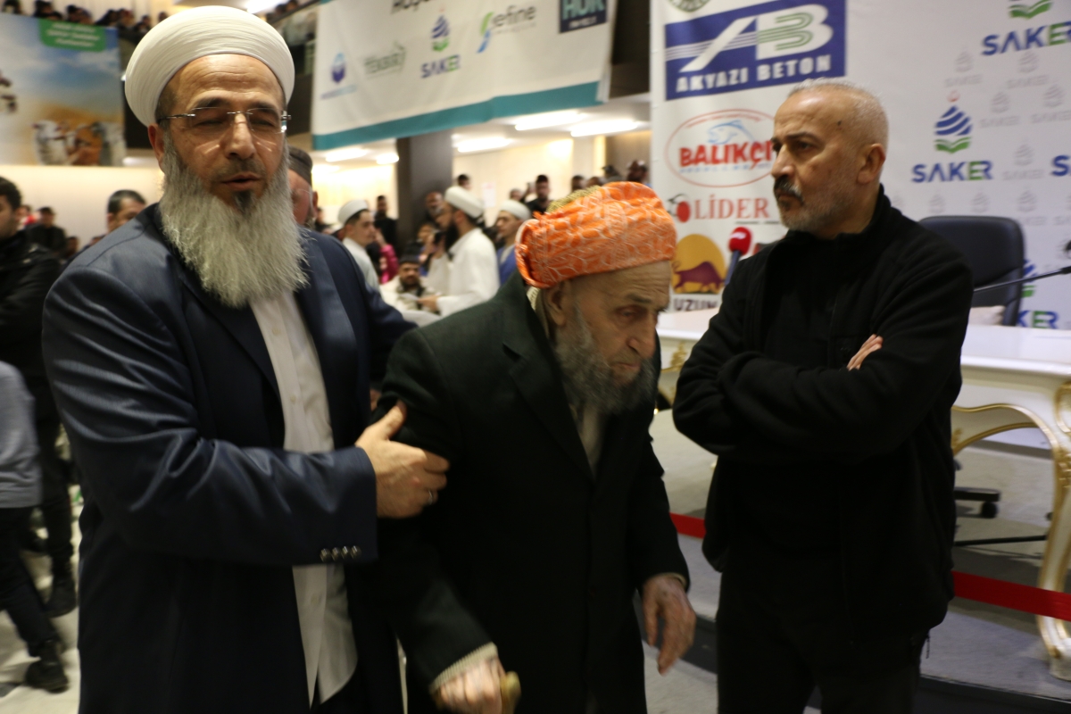 Sakarya'da Cübbeli Ahmet Mahmut Ünlü Hoca izdihamı yaşandı
