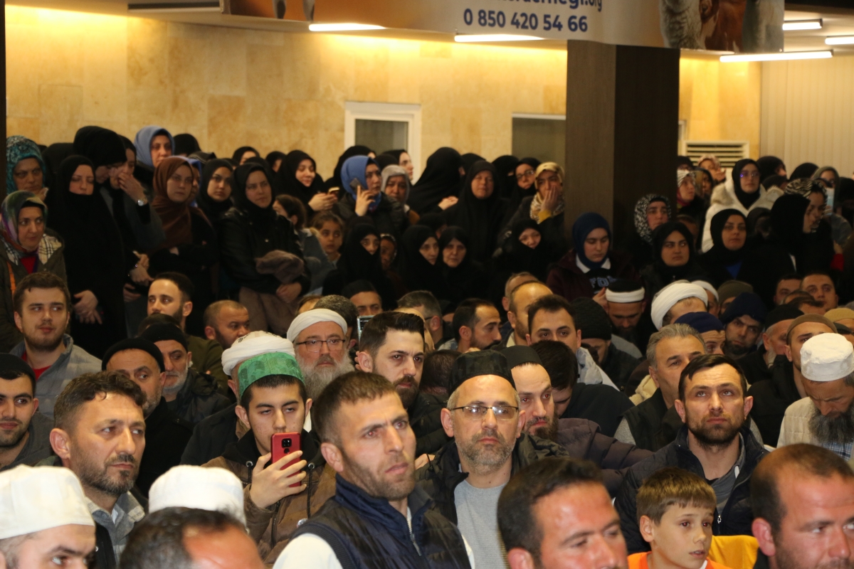 Sakarya'da Cübbeli Ahmet Mahmut Ünlü Hoca izdihamı yaşandı