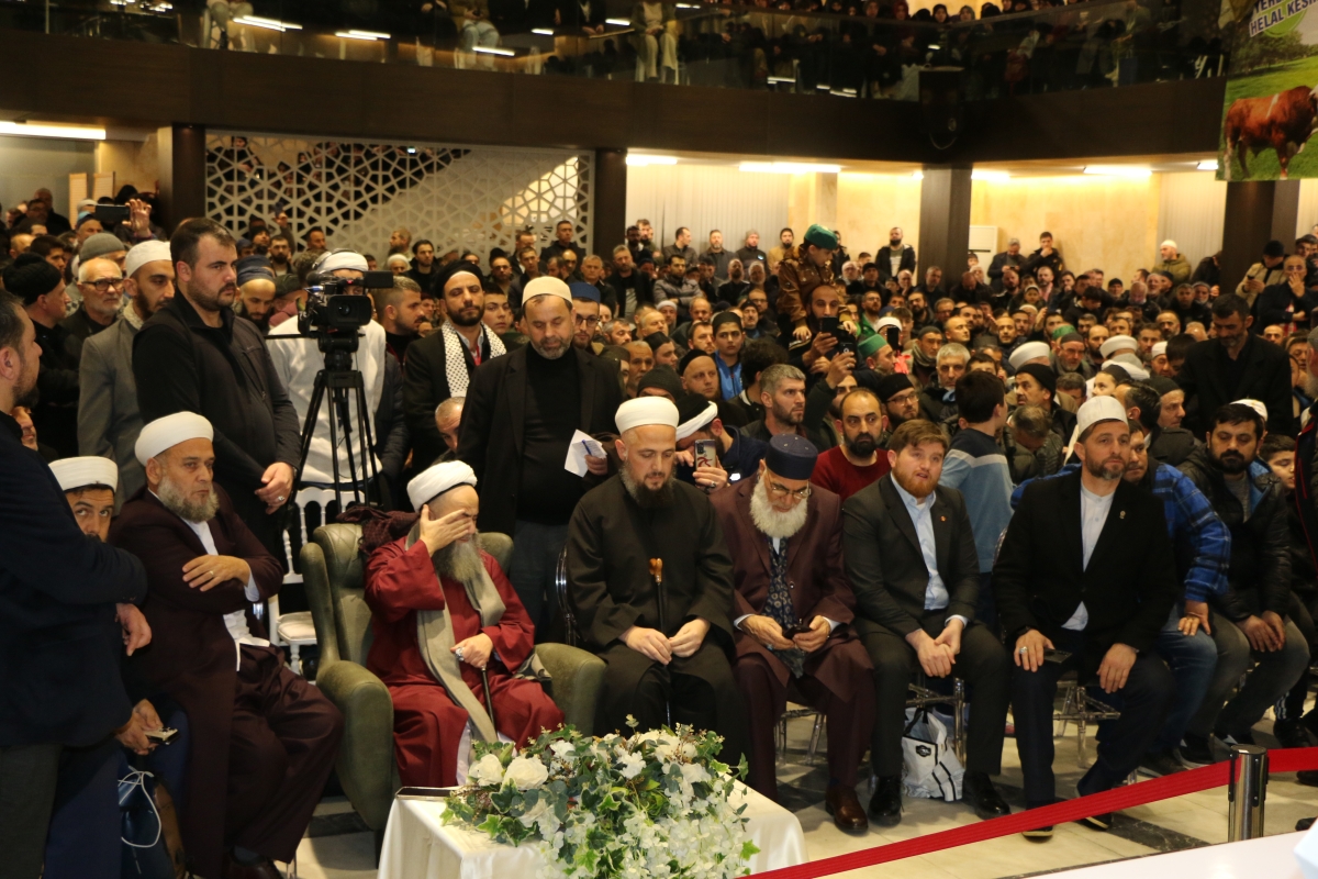 Sakarya'da Cübbeli Ahmet Mahmut Ünlü Hoca izdihamı yaşandı