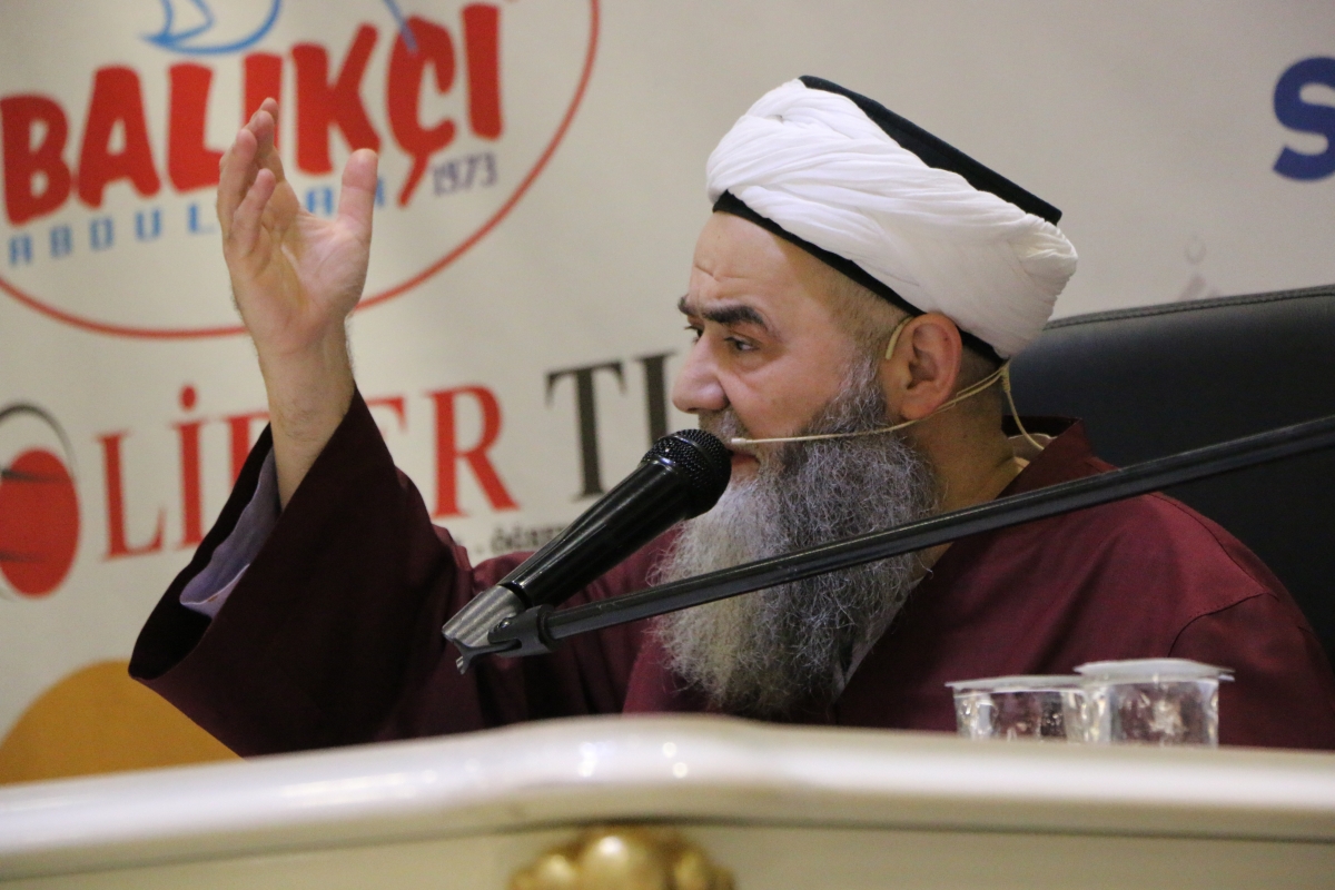 Sakarya'da Cübbeli Ahmet Mahmut Ünlü Hoca izdihamı yaşandı