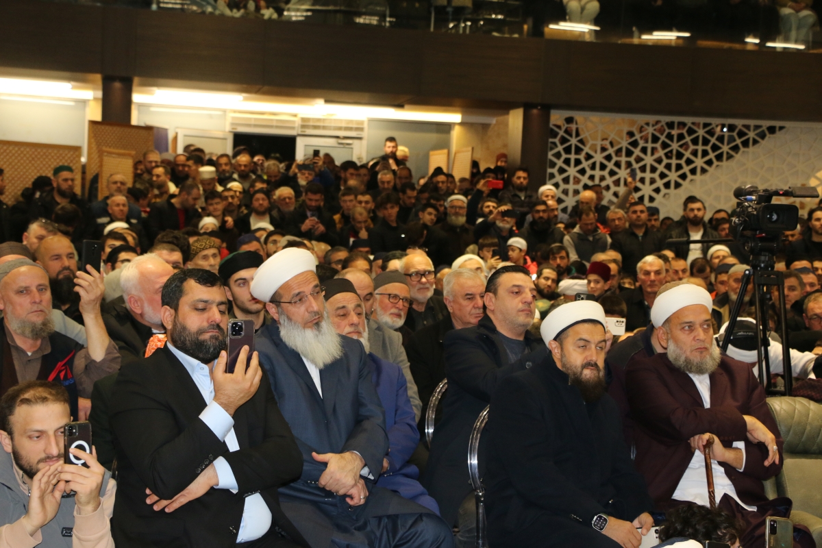 Sakarya'da Cübbeli Ahmet Mahmut Ünlü Hoca izdihamı yaşandı