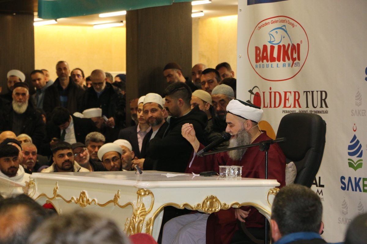 Sakarya'da Cübbeli Ahmet Mahmut Ünlü Hoca izdihamı yaşandı