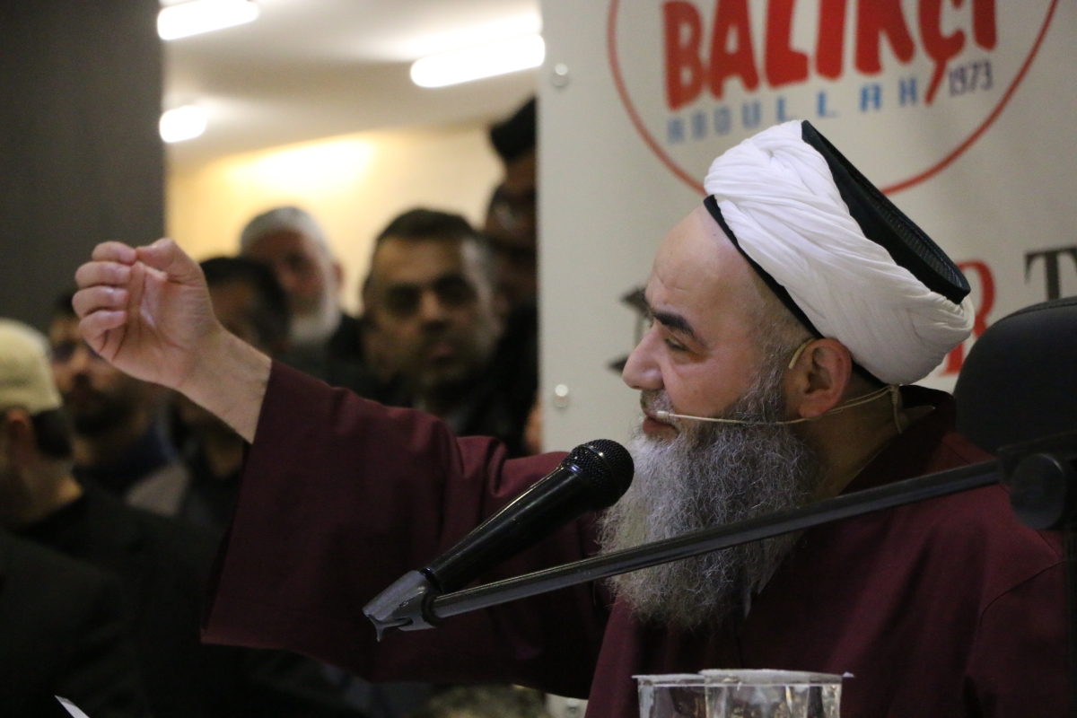 Sakarya'da Cübbeli Ahmet Mahmut Ünlü Hoca izdihamı yaşandı