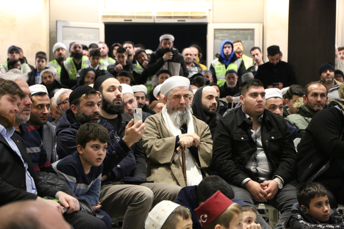 Sakarya'da Cübbeli Ahmet Mahmut Ünlü Hoca izdihamı yaşandı