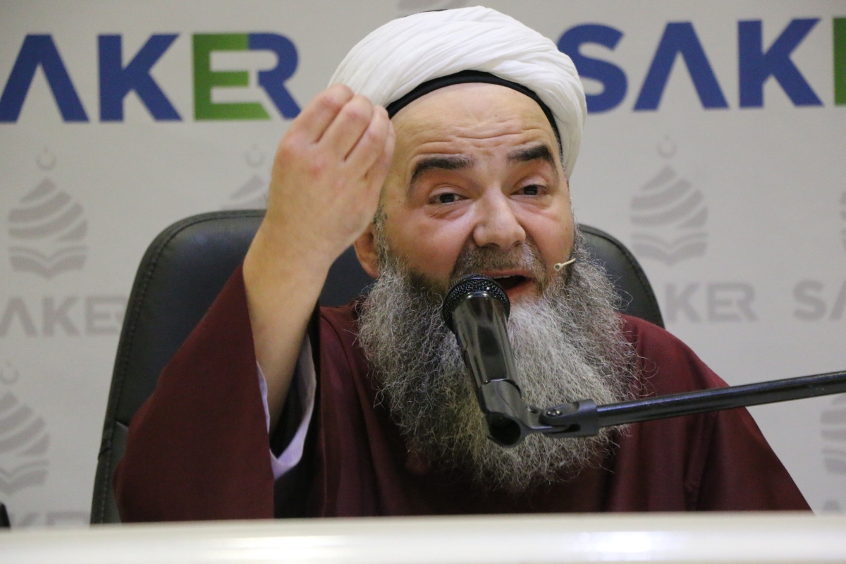 Sakarya'da Cübbeli Ahmet Mahmut Ünlü Hoca izdihamı yaşandı