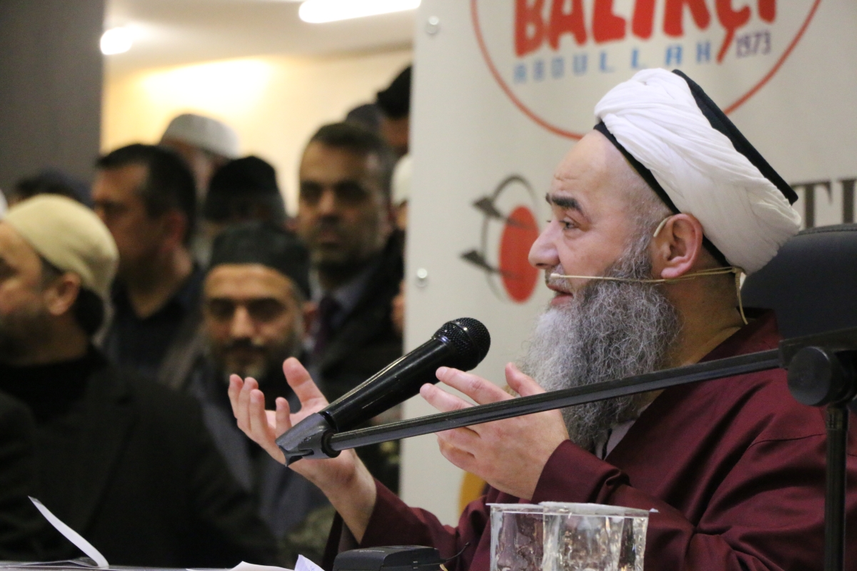 Sakarya'da Cübbeli Ahmet Mahmut Ünlü Hoca izdihamı yaşandı