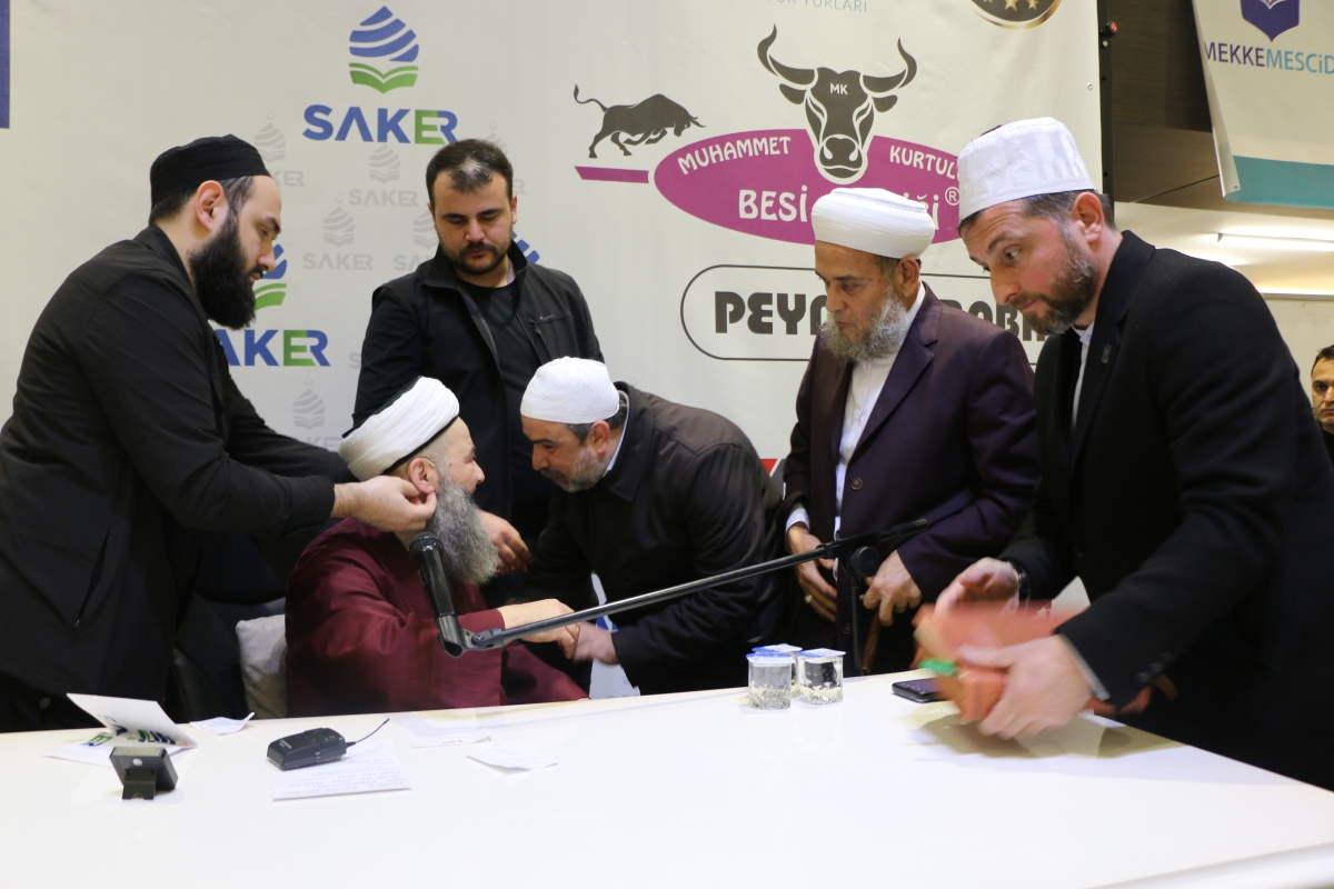 Sakarya'da Cübbeli Ahmet Mahmut Ünlü Hoca izdihamı yaşandı