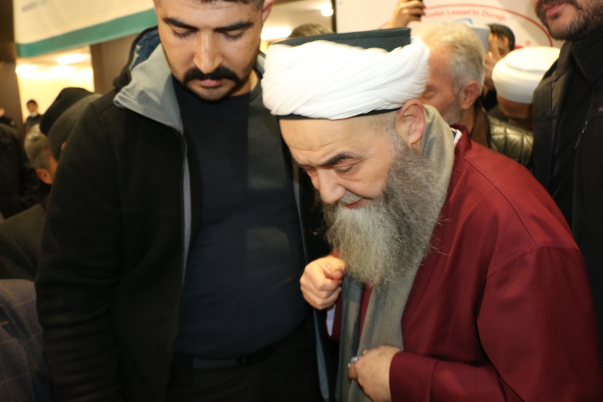 Sakarya'da Cübbeli Ahmet Mahmut Ünlü Hoca izdihamı yaşandı