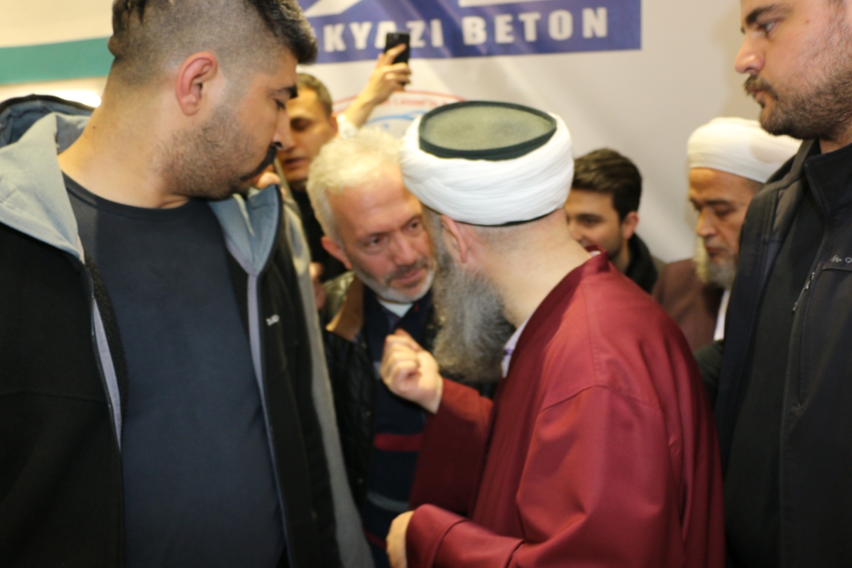 Sakarya'da Cübbeli Ahmet Mahmut Ünlü Hoca izdihamı yaşandı
