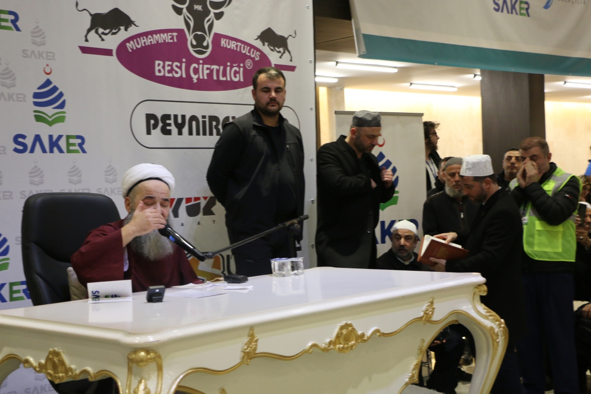 Sakarya'da Cübbeli Ahmet Mahmut Ünlü Hoca izdihamı yaşandı
