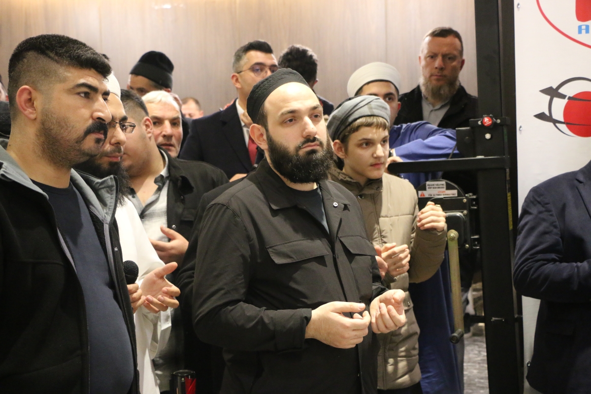 Sakarya'da Cübbeli Ahmet Mahmut Ünlü Hoca izdihamı yaşandı