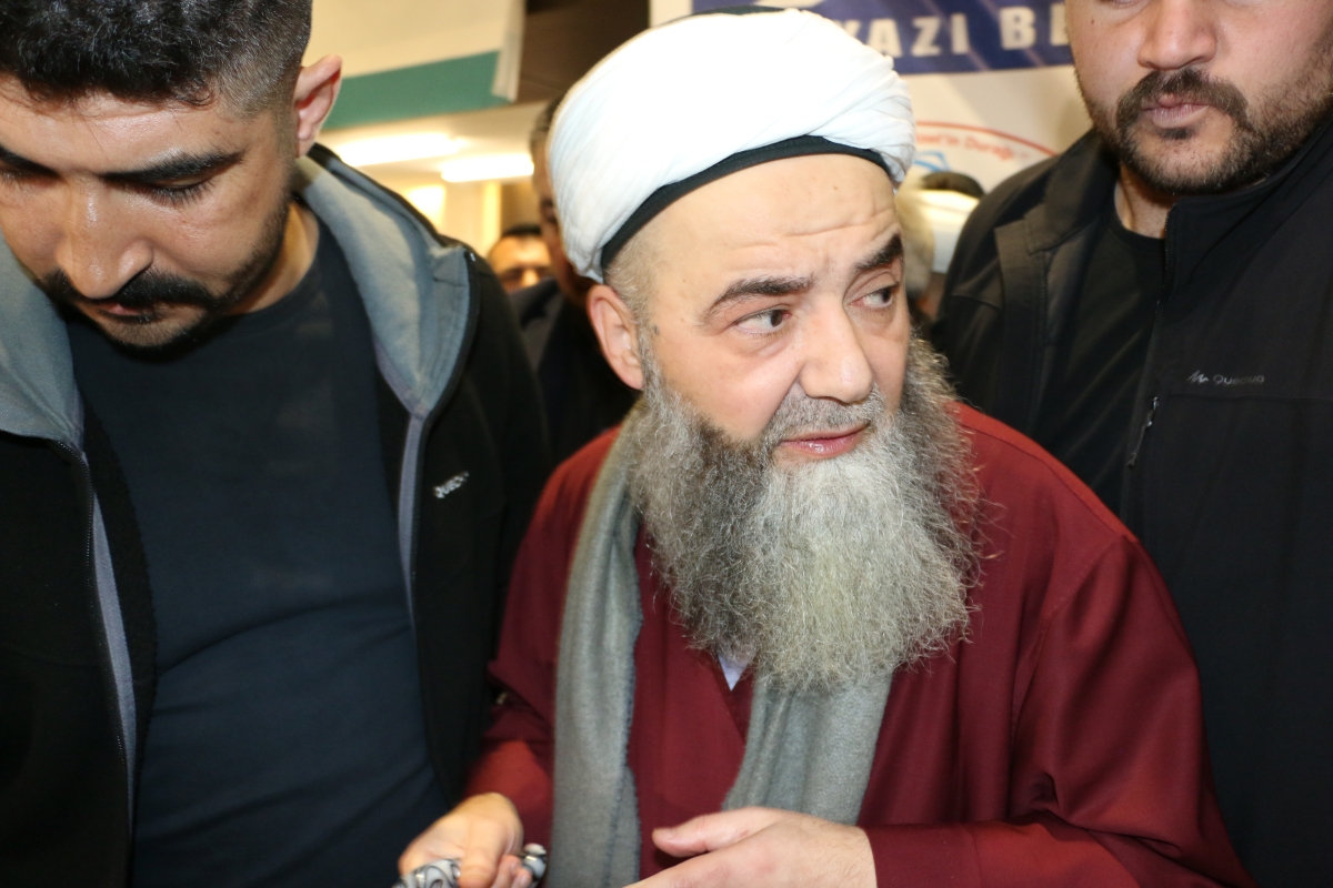 Sakarya'da Cübbeli Ahmet Mahmut Ünlü Hoca izdihamı yaşandı