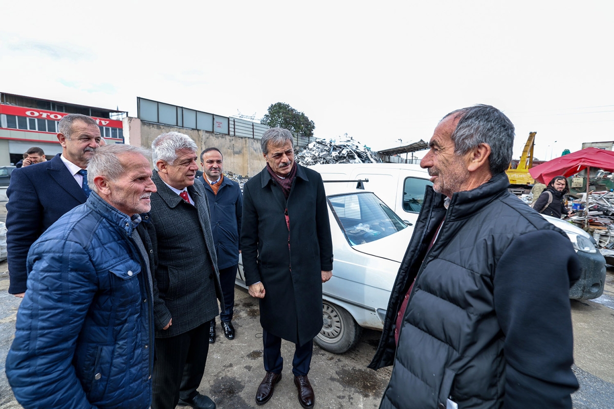 Yusuf Alemdar Modern Sanayi esnafını ziyaret etti; “Şehrimiz esnafının yanında olmaya devam edeceğiz” ( GÜNÜN ÖNE ÇIKAN FOTOĞRAFLARI )
