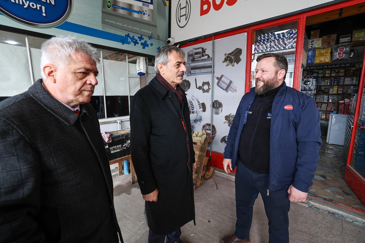 Yusuf Alemdar Modern Sanayi esnafını ziyaret etti; “Şehrimiz esnafının yanında olmaya devam edeceğiz” ( GÜNÜN ÖNE ÇIKAN FOTOĞRAFLARI )