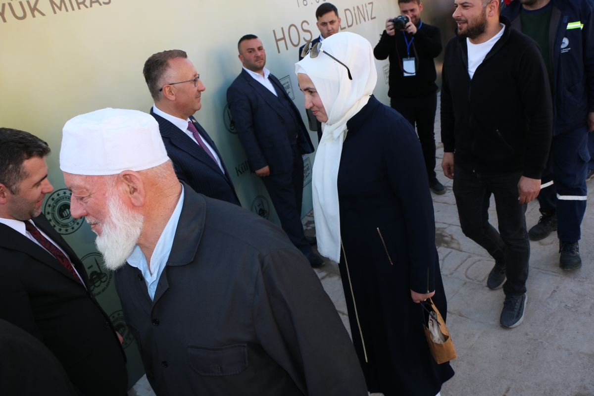 Ada Hayat Yerinde Kentsel Dönüşüm Projesi Temel Atma Töreni Bakan Mehmet Özhaseki' Katılımları ile Sakarya'da Gerçekleşti ( İŞTE GÜNÜN ÖNE ÇIKAN FOTOĞRAFLARI )